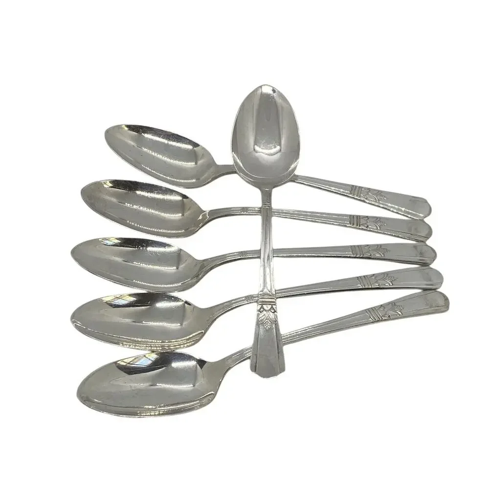 Six Court Silverplate 7 1/4” Place Oval Glossy Soup Spoons International 1939